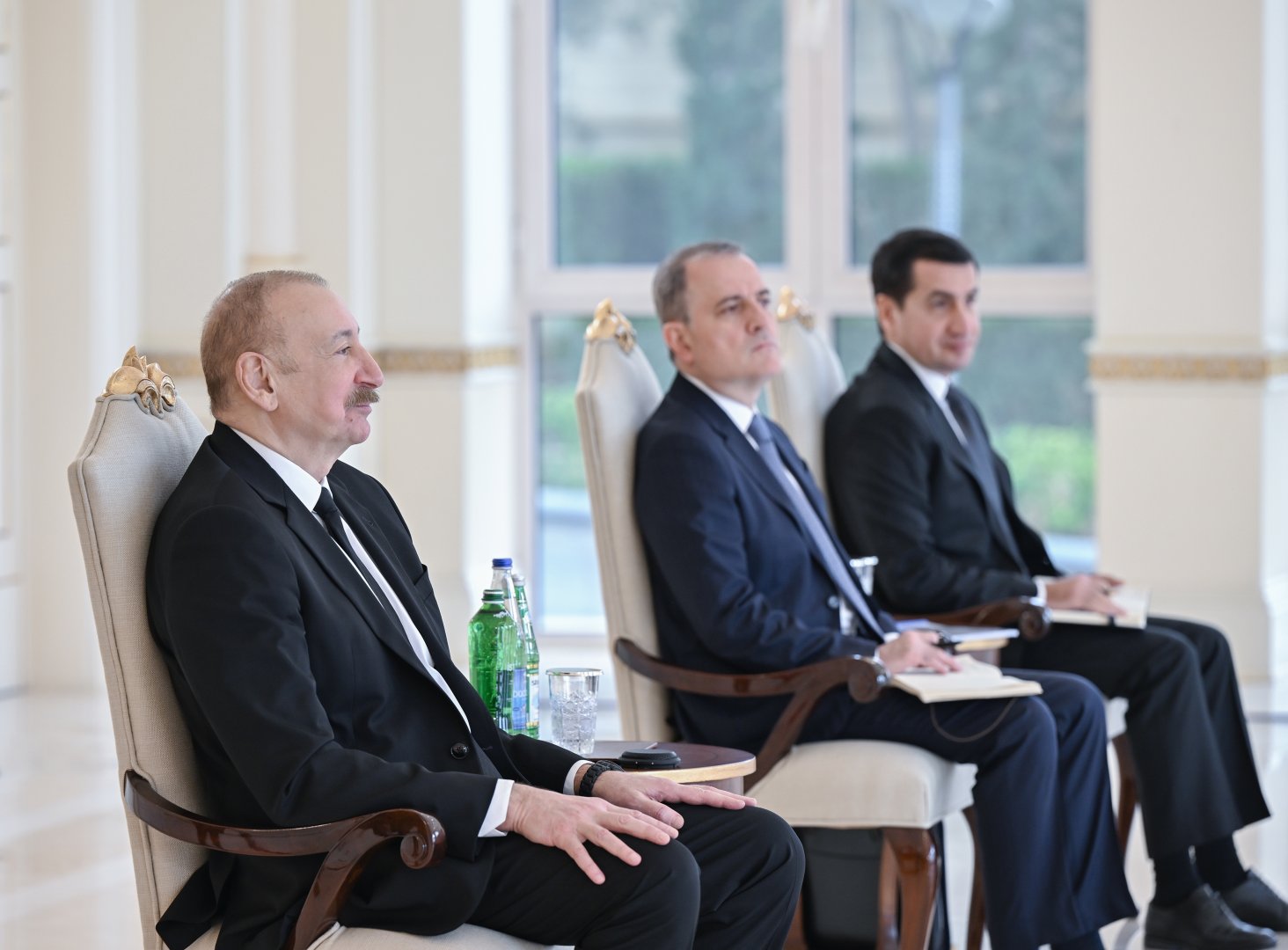 President Ilham Aliyev accepts credentials of Australia's newly appointed ambassador (PHOTO)