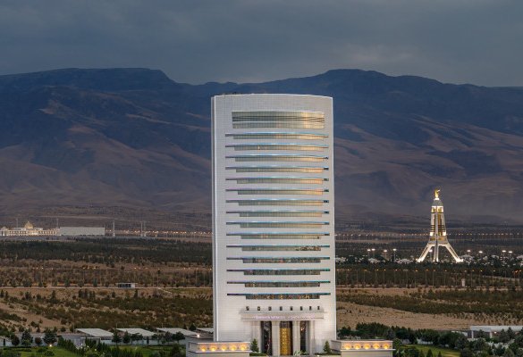 Turkmen commodity exchange sees active trading in export and domestic markets