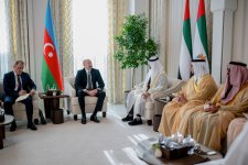 President Ilham Aliyev meets with President of United Arab Emirates in Abu Dhabi (PHOTO/VIDEO)