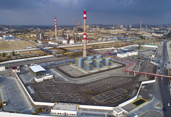 Azerbaijan announces planned 2026 output of Euro-5 gasoline, diesel (Exclusive)