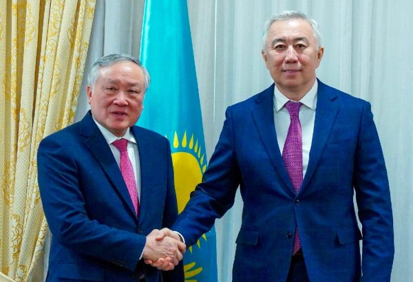 Kazakhstan aims to double trade with Vietnam in 2026