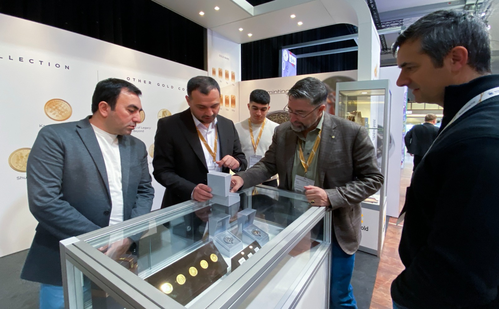 “AzerGold” represents Azerbaijan at World Money Fair (PHOTO)