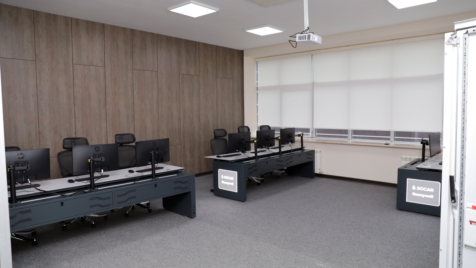 SOCAR launches operational technology academy in partnership with Honeywell (PHOTO)