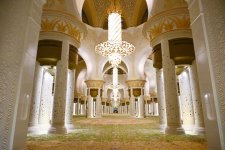 Heydar Aliyev Foundation VP Leyla Aliyeva visits Sheikh Zayed Grand Mosque in Abu Dhabi (PHOTO)