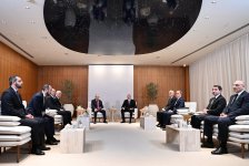 President Ilham Aliyev holds expanded meeting with Armenian Prime Minister in Abu Dhabi (PHOTO/VIDEO)