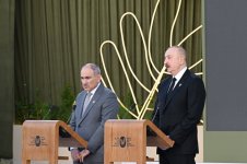President Ilham Aliyev presented with Zayed Award for Human Fraternity in Abu Dhabi (PHOTO)