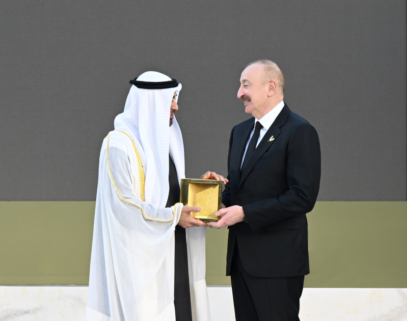President Ilham Aliyev presented with Zayed Award for Human Fraternity in Abu Dhabi (PHOTO)