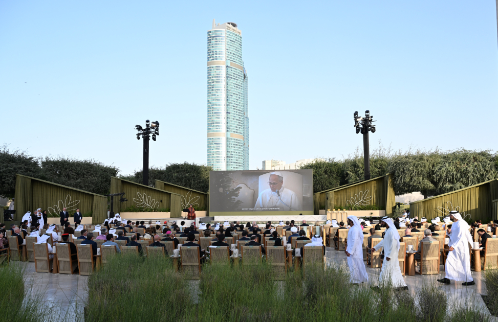 President Ilham Aliyev presented with Zayed Award for Human Fraternity in Abu Dhabi (PHOTO)