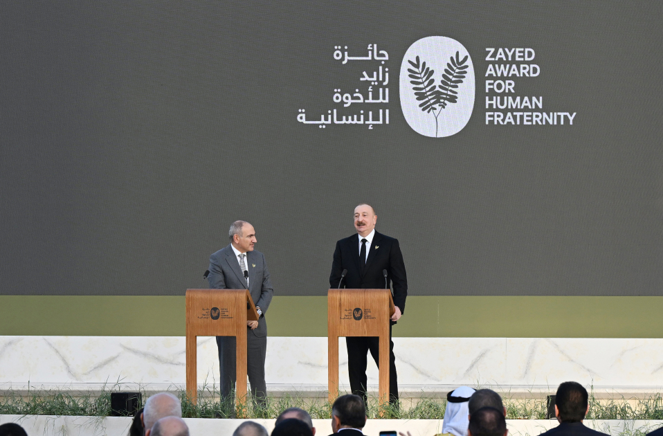 President Ilham Aliyev presented with Zayed Award for Human Fraternity in Abu Dhabi (PHOTO)
