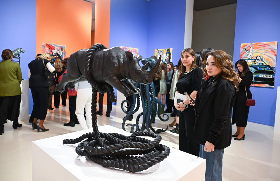 Heydar Aliyev Center hosts 'Superheroes of Wildlife' exhibition (PHOTO/VIDEO)