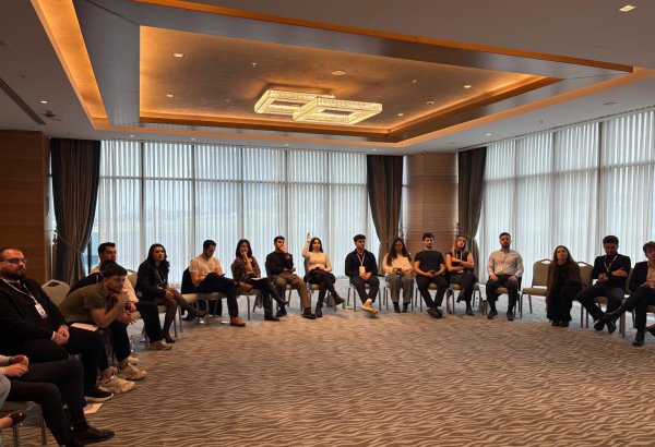 'Azerbaijani Diaspora Youth: Unity and Dev't Forum' hosts trainings and panels (PHOTO)