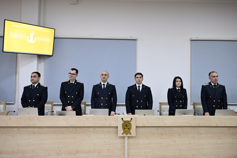 Azerbaijani court announces verdict in trial of Armenian citizens (PHOTO)
