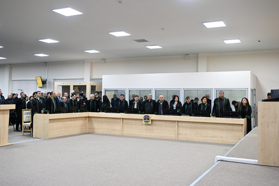 Azerbaijani court announces verdict in trial of Armenian citizens (PHOTO)