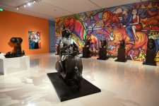 Heydar Aliyev Center hosts 'Superheroes of Wildlife' exhibition (PHOTO/VIDEO)