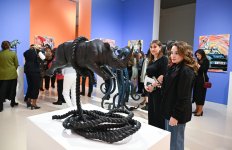 Heydar Aliyev Center hosts 'Superheroes of Wildlife' exhibition (PHOTO/VIDEO)