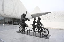 Heydar Aliyev Center hosts 'Superheroes of Wildlife' exhibition (PHOTO/VIDEO)