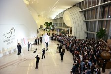 Heydar Aliyev Center hosts 'Superheroes of Wildlife' exhibition (PHOTO/VIDEO)