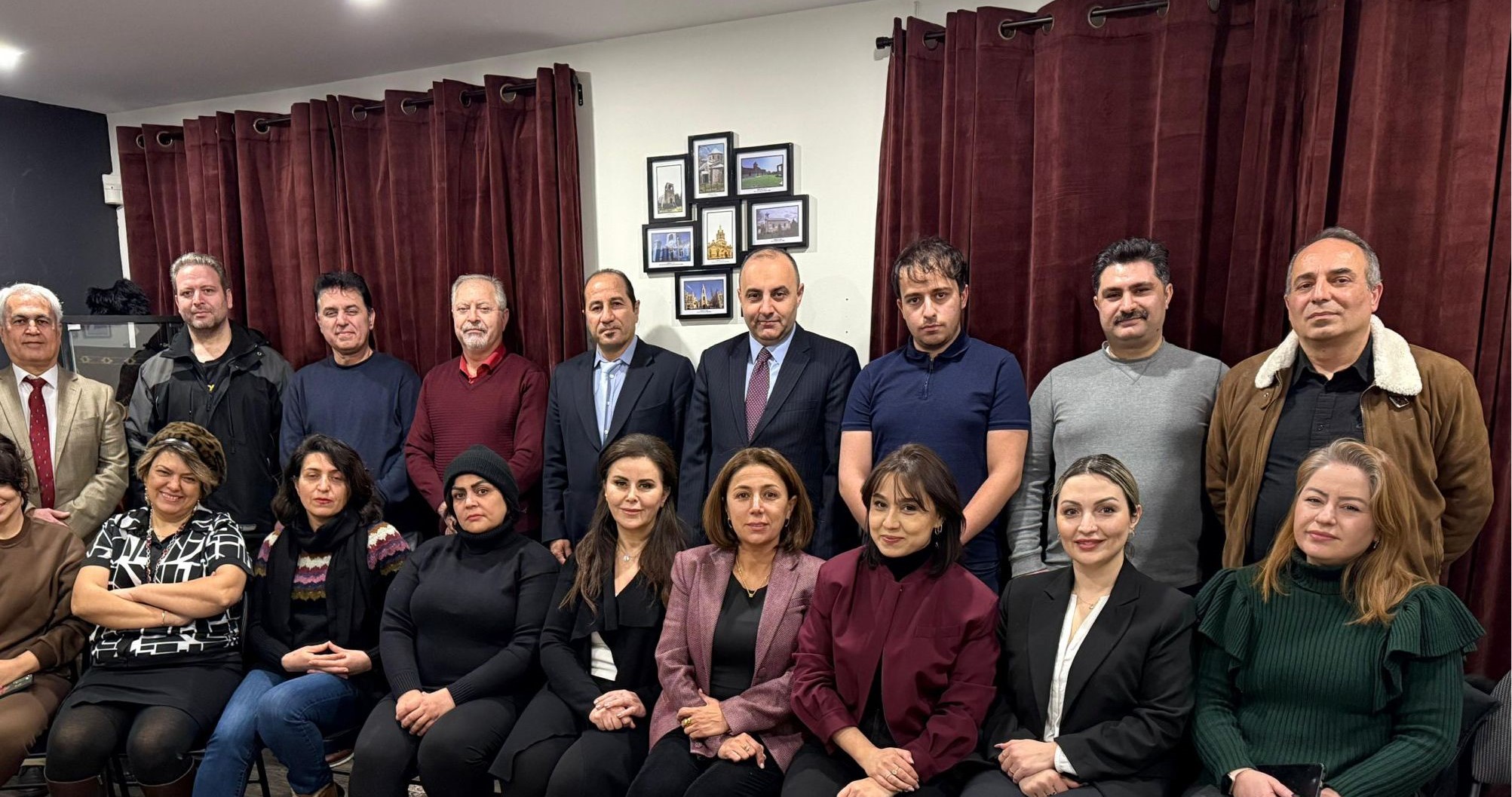 Azerbaijani official holds series of meetings in Canada (PHOTO)