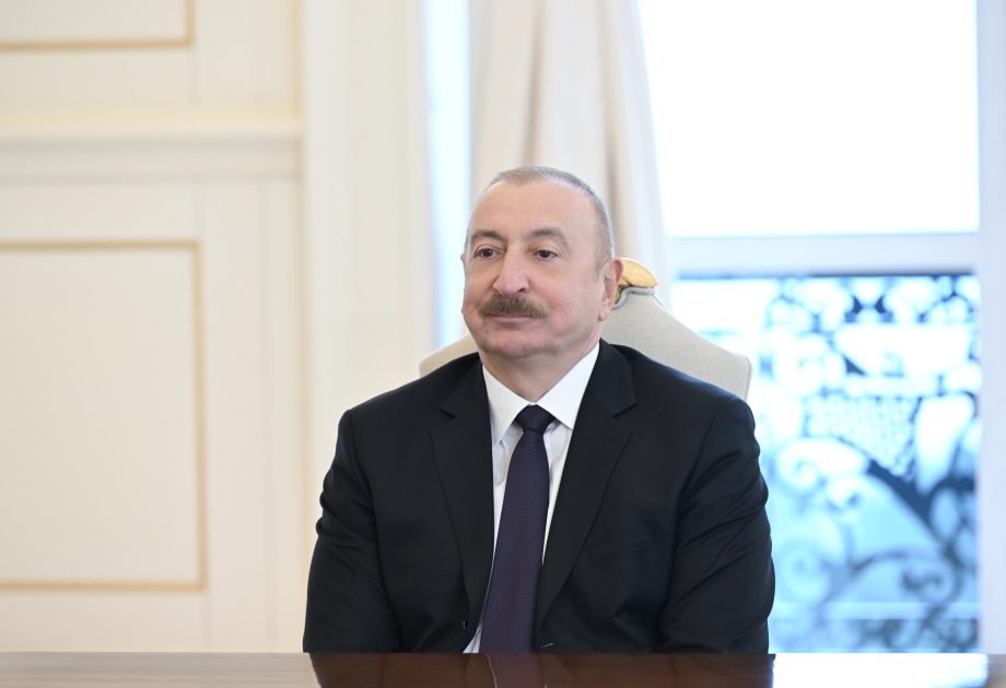 President Ilham Aliyev receives Iranian delegation led by Minister of Defence and Armed Forces Logistics (PHOTO/VIDEO)