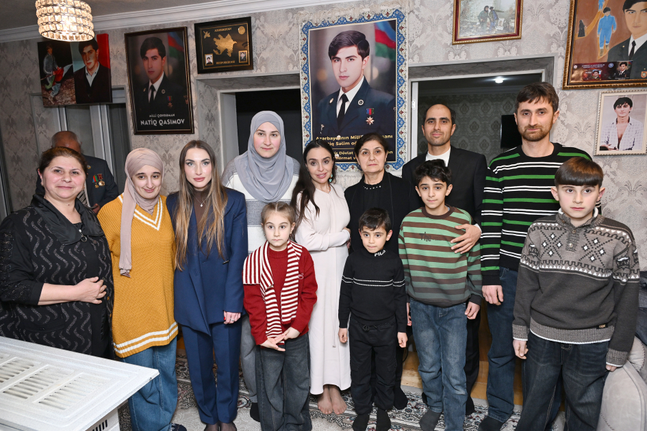 Heydar Aliyev Foundation VP Leyla Aliyeva and Alena Aliyeva visit Ganja Memorial Complex and family of National Hero Natig Gasimov (PHOTO)
