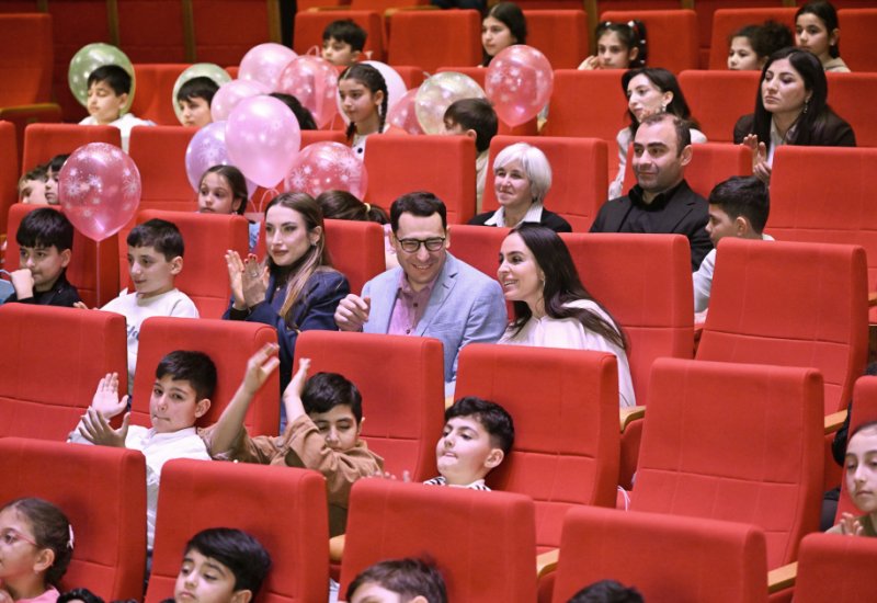 Heydar Aliyev Foundation VP Leyla Aliyeva and Alena Aliyeva attend premiere of animated series “İsi and Piti” at Ganja State Drama Theater (PHOTO)