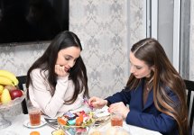 Heydar Aliyev Foundation VP Leyla Aliyeva and Alena Aliyeva visit Ganja Memorial Complex and family of National Hero Natig Gasimov (PHOTO)