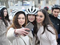 Heydar Aliyev Foundation VP Leyla Aliyeva and Alena Aliyeva visit STEAM center and Secondary School No. 37 in Ganja (PHOTO)
