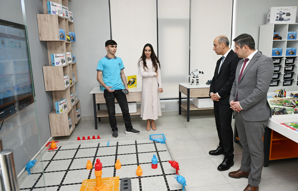 Heydar Aliyev Foundation VP Leyla Aliyeva and Alena Aliyeva visit STEAM center and Secondary School No. 37 in Ganja (PHOTO)