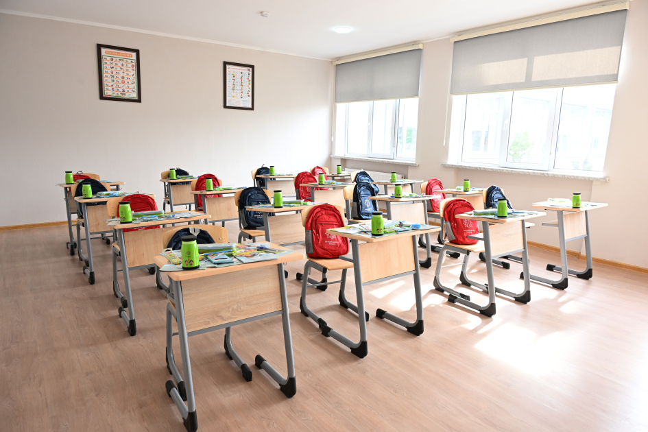 Heydar Aliyev Foundation VP Leyla Aliyeva and Alena Aliyeva visit STEAM center and Secondary School No. 37 in Ganja (PHOTO)