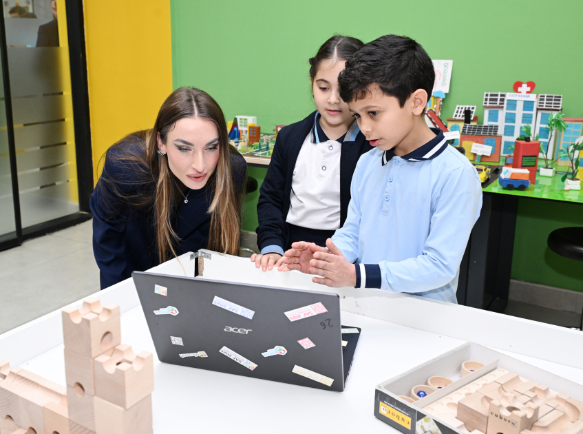 Heydar Aliyev Foundation VP Leyla Aliyeva and Alena Aliyeva visit STEAM center and Secondary School No. 37 in Ganja (PHOTO)