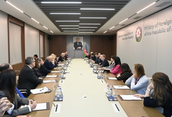 Azerbaijan, U.S. review prospects for expanding bilateral relations (PHOTO)