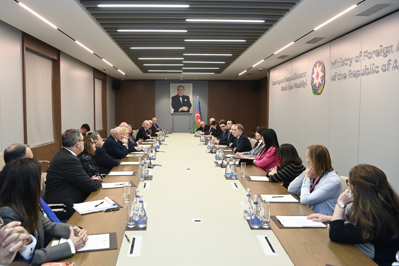 Azerbaijan, U.S. review prospects for expanding bilateral relations (PHOTO)