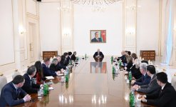 President Ilham Aliyev receives delegation of the U.S. Chamber of Commerce (PHOTO)
