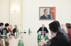 President Ilham Aliyev receives delegation of the U.S. Chamber of Commerce (PHOTO)