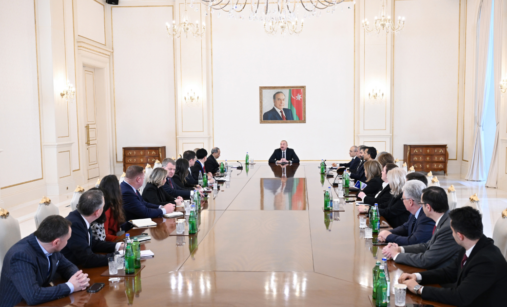 President Ilham Aliyev receives delegation of the U.S. Chamber of Commerce (PHOTO)