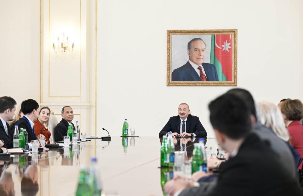 President Ilham Aliyev receives delegation of the U.S. Chamber of Commerce (PHOTO)