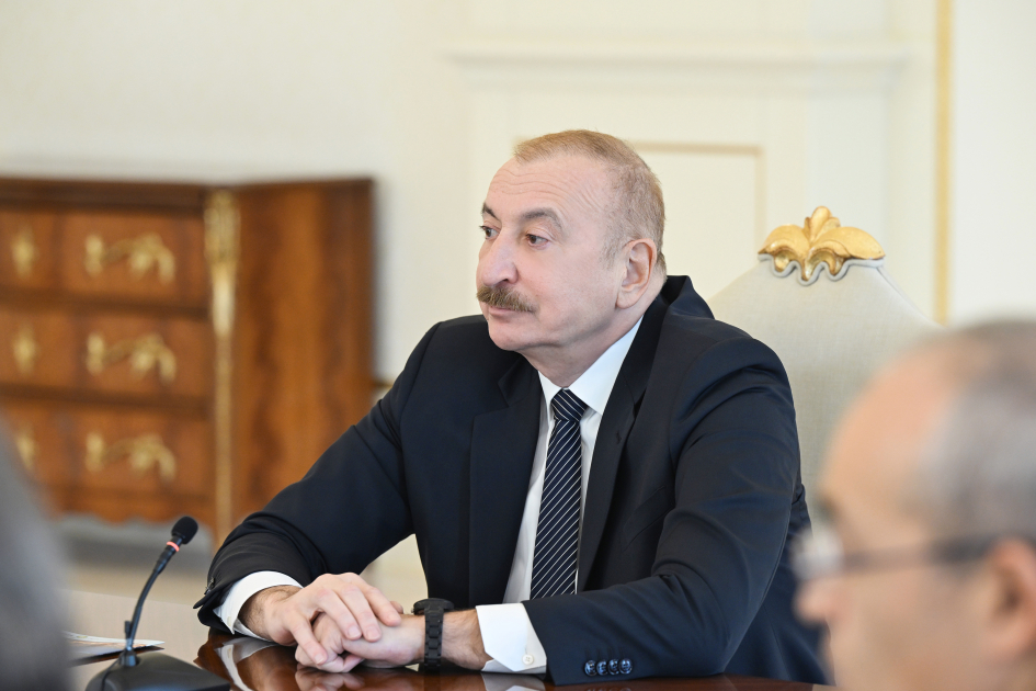 President Ilham Aliyev receives delegation of the U.S. Chamber of Commerce (PHOTO)