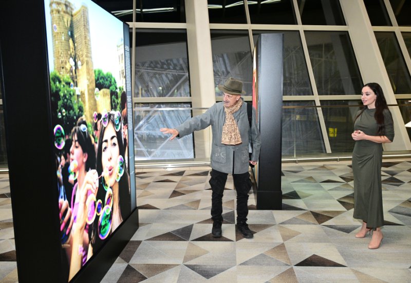 Leyla Aliyeva visits "Rising Light" exhibition by world-renowned photojournalist Reza Deghati in Baku (PHOTO)