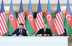 Azerbaijan and U.S. sign Charter on Strategic Partnership (PHOTO)