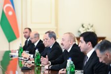 President Ilham Aliyev holds expanded meeting with U.S. Vice President JD Vance (PHOTO)