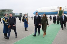 U.S. Vice President arrives in Azerbaijan on official visit (PHOTO)