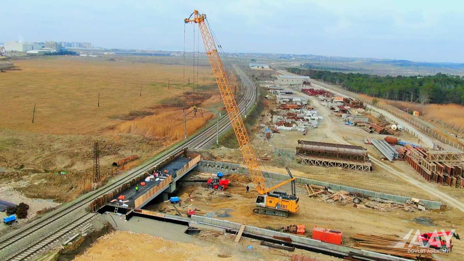 Azerbaijan depicts new transport artery connecting two highways (PHOTO)