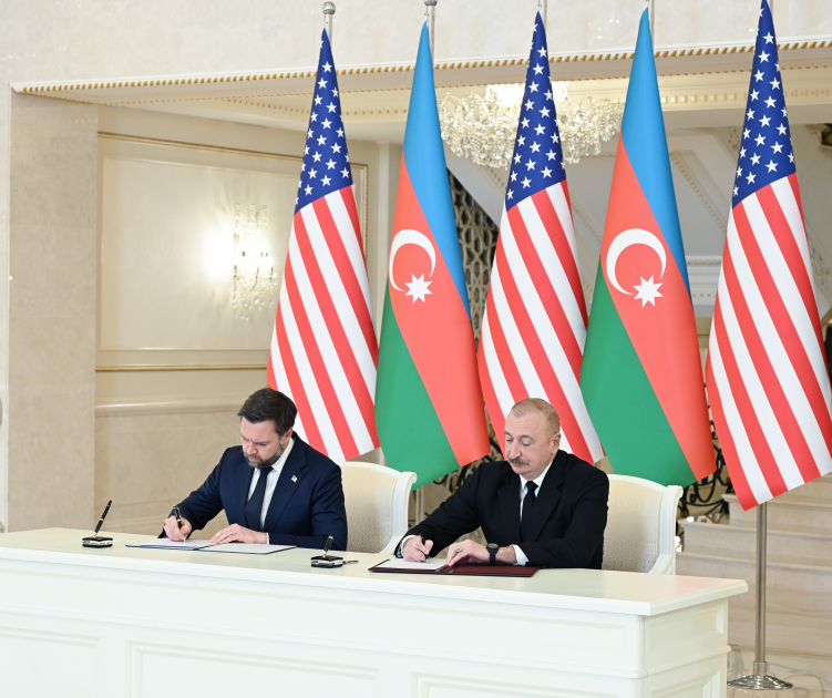 Azerbaijan and U.S. sign Charter on Strategic Partnership (PHOTO)