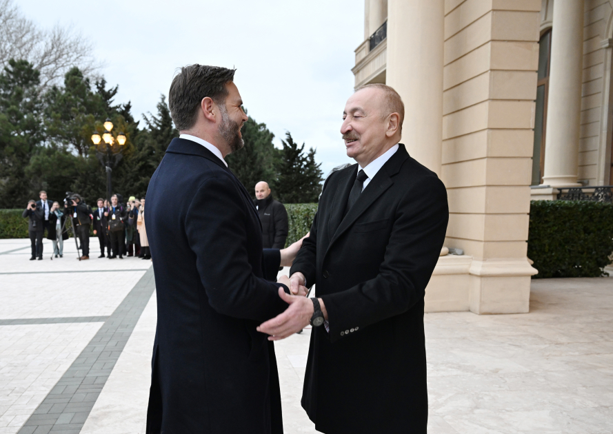 Official welcome ceremony held in Baku for Vice President of the United States (PHOTO)
