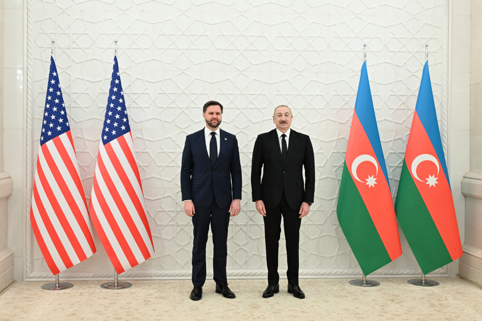 Official welcome ceremony held in Baku for Vice President of the United States (PHOTO)