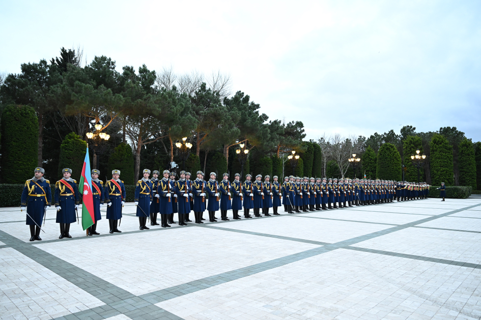 Official welcome ceremony held in Baku for Vice President of the United States (PHOTO)