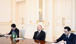 President Ilham Aliyev receives delegation of Arab Parliament led by its President (PHOTO/VIDEO)