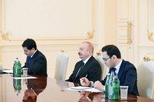 President Ilham Aliyev receives delegation of Arab Parliament led by its President (PHOTO/VIDEO)