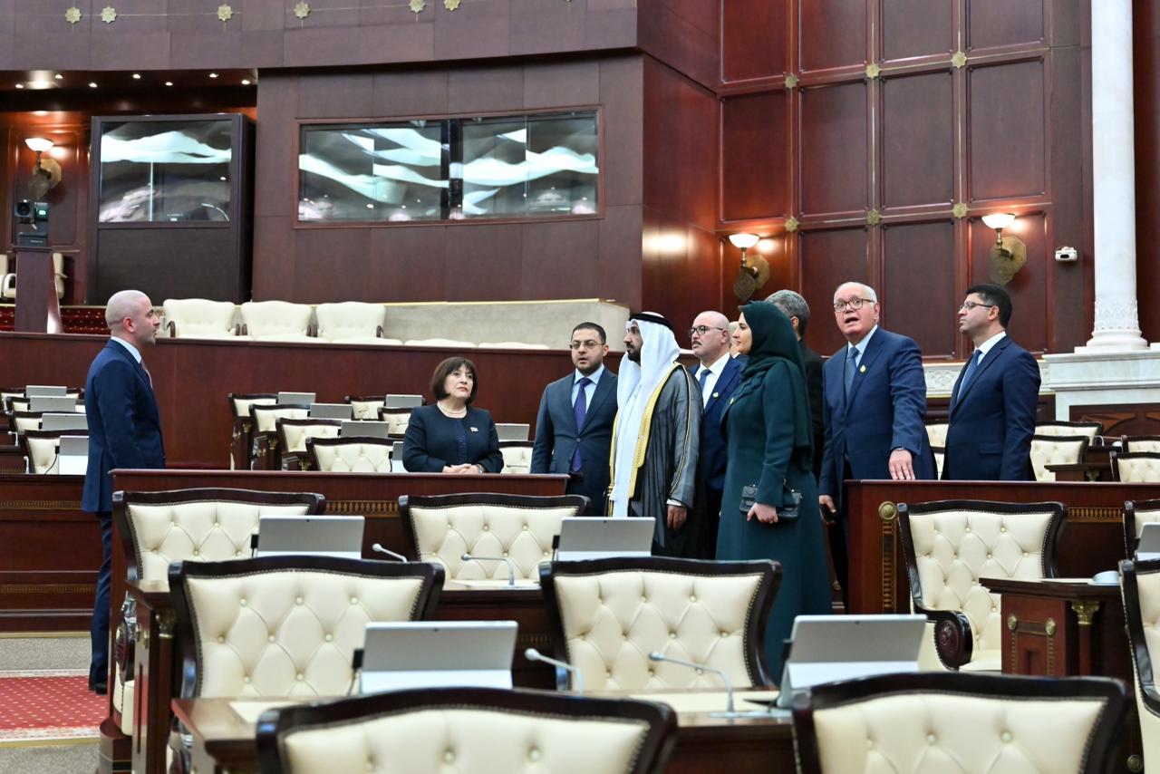 Speaker of Azerbaijani Parliament meets with President of Arab Parliament (PHOTO)