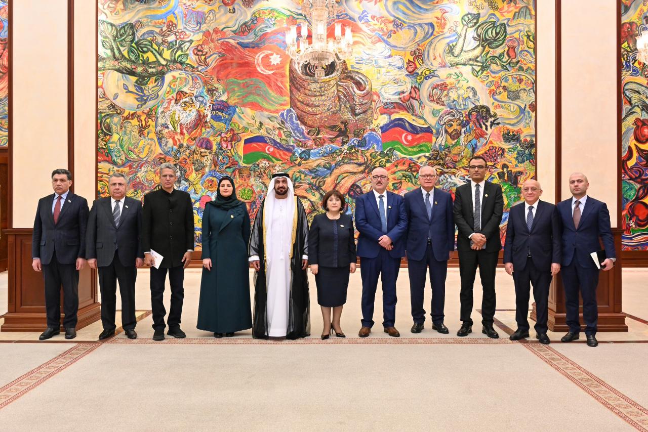 Speaker of Azerbaijani Parliament meets with President of Arab Parliament (PHOTO)